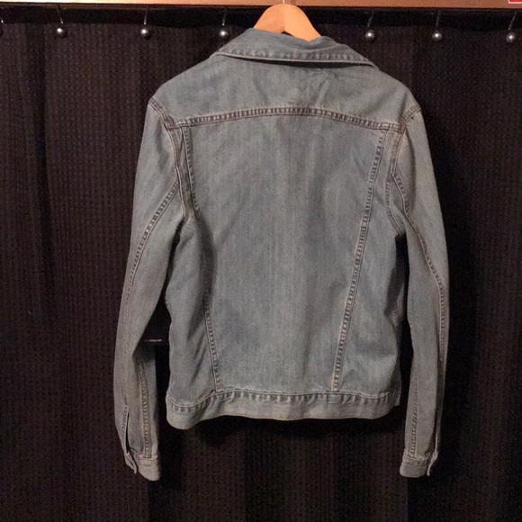 Calvin Klein Light Wash Jean Jacket (Size Medium) - Picture 2 of 3